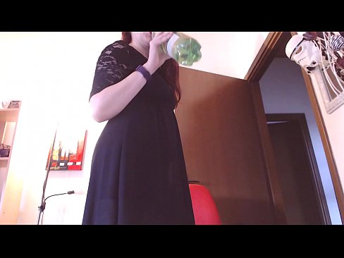 ❤️ Submisívna otrokyňa, ktorá miluje špinavé a šťavnaté nohavičky, je po zhliadnutí tohto videa nútená masturbovať! ️ Porno na nás ﹏